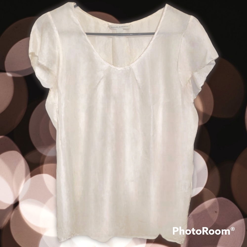 2 for 10$ Banana Republic Shear Cream Tunic. Size 4.